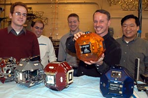 Immagine di 100 mini satelliti per il Giappone
