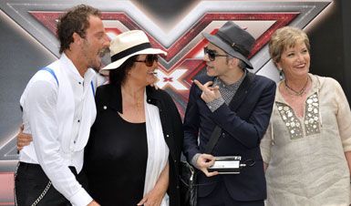 Immagine di X-Factor, al via stasera la terza edizione del talent show di Raidue