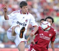 Serie A: Parma-Inter, Milan-Livorno, Juve-Lazio (SKY, Mediaset Premium, Dahlia)