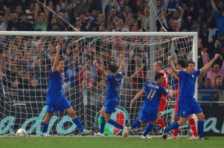 Immagine nel testo correlata a: Qualif. Mondiali 2010: Italia - Georgia (diretta Rai Uno) e le altre in chiaro