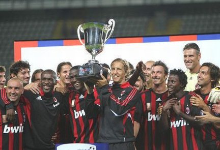 Calcio in Tv - 9° Trofeo TIM - Juventus v Milan v Inter in diretta su Canale 5