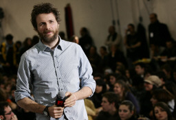 Canale 5: il nuovo video di Jovanotti ''Baciami Ancora'' domani alle 18.11