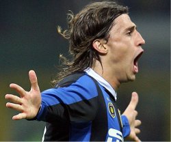 Visualizza: Calcio Estero SKY, Crespo al commento di Tottenham - Arsenal su Digital-News.it Calcio Estero SKY, Crespo al commento di Tottenham-Arsenal