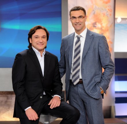 Immagine di Mondiali 2010 su SKY Sport: tutte le partite live in HD in otto canali dedicati - Scopri su Sky Italia