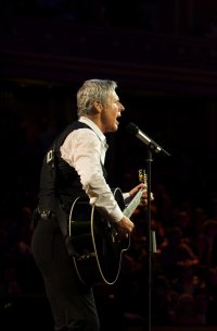 Claudio Baglioni alla Royal Albert Hall: il concerto di Londra su SKY Uno