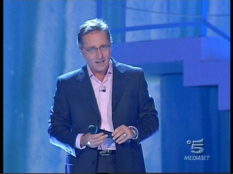 Donne del Nord contro Donne del Sud Ã la sfida finale di Ciao Darwin 5
