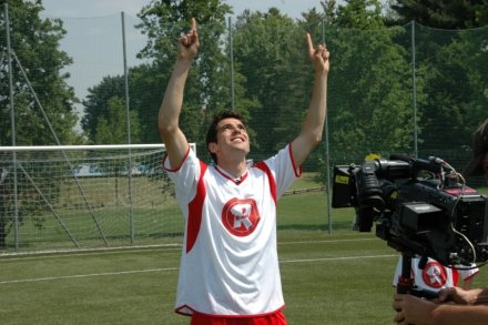 A scuola con Kakà: l'asso brasiliano insegna calcio su SKY Sport 1