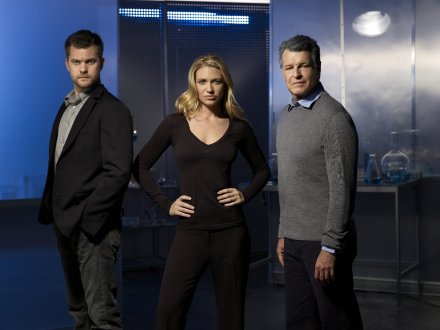 Fringe,  il nuovo serial televisivo USA sbarca ogni marted� su Italia 1