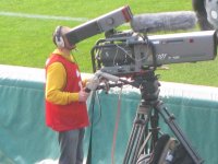 Spezzatino o no, il pallone tradisce gli stadi per la tv