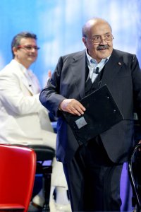 Immagine di Maurizio Costanzo: le ultime puntate dello storico talk show di Canale 5