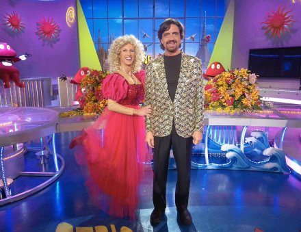 Striscia la Domenica: combine e intighi negli ultimi Festival di Sanremo
