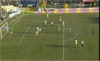SKY vs Mediaset: con i primi dati Auditel al via la ''battaglia'' sul Calcio