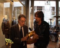 Visualizza: Striscia la Notizia: Tapiro al presidente Moratti (Inter) per il caso Balotelli su Digital-News.it Striscia la Notizia: Tapiro al presidente Moratti (Inter) per il caso Balotelli