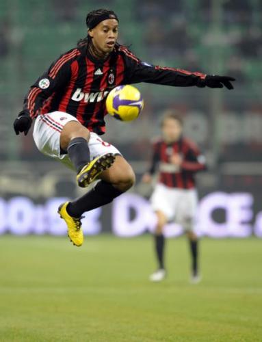 Immagine nel testo correlata a: Da Venerdì a Lunedì: la prossima Serie A in 4 giorni e una partita a pranzo
