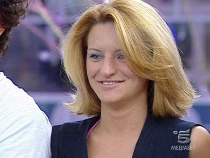 Immagine di Diario GF9 7a puntata: Annachiara eliminata, i due 007 entrano nella grotta