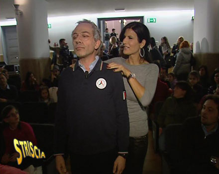 Immagine di Dario Ballantini nei panni di Guido Bertolaso: stasera a Striscia La Notizia