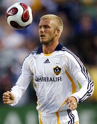Domenica di Calcio in tv - il Milan sfida Beckham, in campo anche Juve e Inter