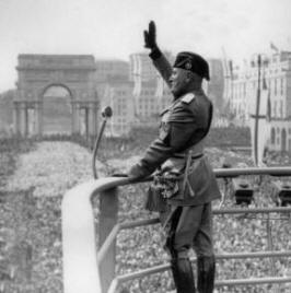 Immagine di 70 anni dalla caduta del Fascismo: stasera due documentari su Rete4 - Scopri su Televisione