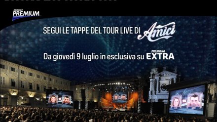 Immagine nel testo correlata a: Il Diario di 'Amici in Tour' 2009 da stasera in esclusiva su Mediaset Premium