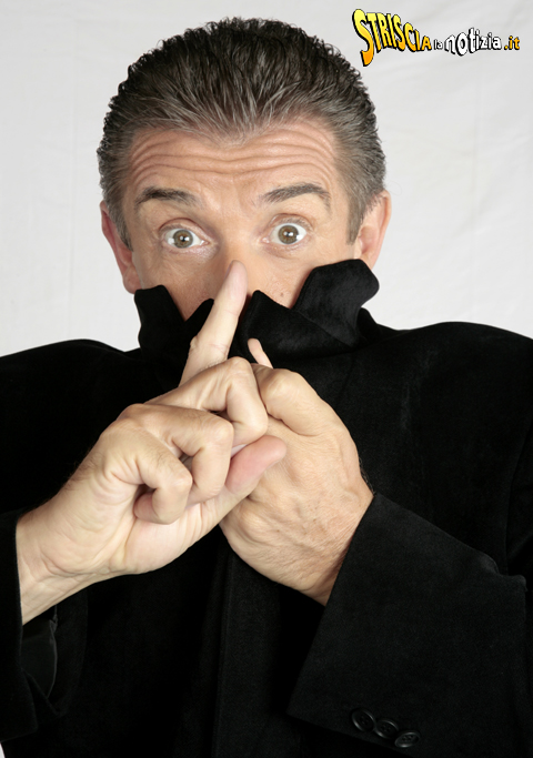 Immagine di Ezio Greggio nuovo conduttore del programma estivo &#039;&#039;Veline&#039;&#039;