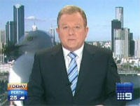 Visualizza: Australia, il gabbiano ''gigante'' irrompe nella diretta del tg (con video) su Digital-News.it Immagine di Australia, il gabbiano ''gigante'' irrompe nella diretta del tg (con video)