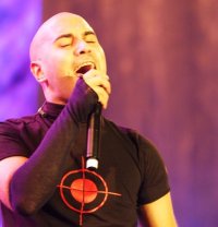 Happy Birthday Giuliano, MTV Hits festeggia la voce dei Negramaro