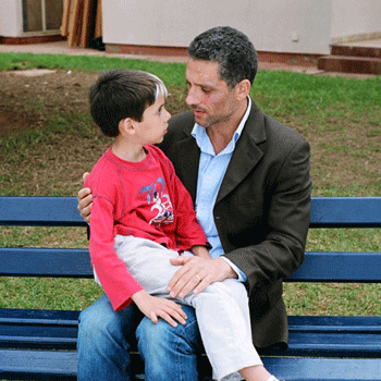 Immagine di Il Bambino della Domenica, fiction in due puntate con Beppe Fiorello su RAIUNO