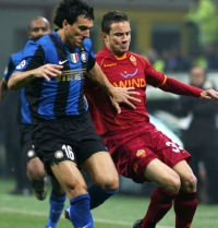 Immagine di Serie A 26a giornata in tv: Inter-Roma, Sampdoria-Milan, Reggina-Fiorentina - Scopri su Sport