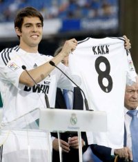 Sky Sport si conferma sempre di pi� la tv del grande calcio e annuncia l�acquisizione dei diritti per la trasmissione in esclusiva della Liga, il massimo campionato spagnolo, per le prossime tre stagioni (2009/2010, 2010-2011 e 2011-2012). 