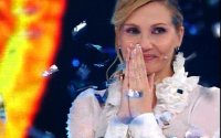 Visualizza: SKY Uno, la Famiglia De Luca vince 'Vuoi ballare con me' (con video) su Digital-News.it La Famiglia De Luca vince 'Vuoi ballare con me' il talent di SKY Uno