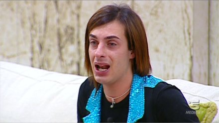Diario GF10 #10 - Natale al GF, entrano Alessia e Nicola, eliminata Dominique