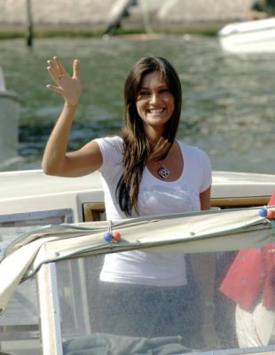 Manuela Arcuri