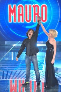 Grande Fratello 10: stasera 'La nostra avventura' e a seguire Mai Dire GF