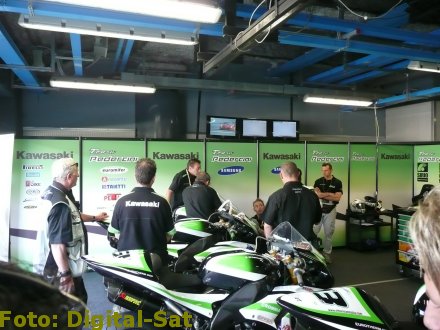 Spettacolo Superbike a Monza, Digital-Sat presente (con foto) Immagine nel testo correlata a: Spettacolo Superbike a Monza, Digital-Sat presente (con foto)