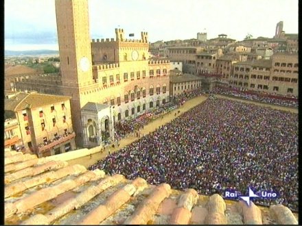 Rinnovato l'accordo, il Palio di Siena sulle reti RAI per il triennio 2009-2012