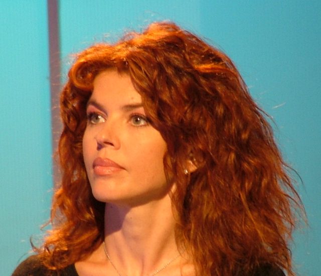 Immagine di Paola Saluzzi alla guida del pomeriggio estivo di SKYTG24 - Scopri su Sky Italia