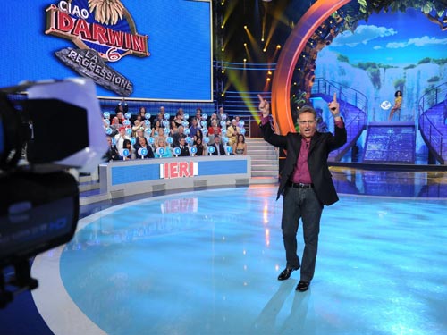 Ciao Darwin 6 (Canale 5): la sfida di stasera è ''Vizi'' vs ''Virtù''