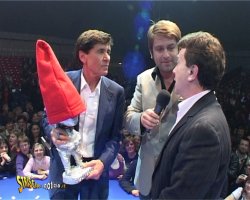 Immagine di Striscia: Pupo paga il debito a Morandi e su di loro nemmeno una nuvola - Scopri su Televisione