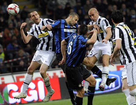 Serie A: Sampdoria-Milan, il derby Lazio-Roma e le altre su SKY, Premium, Dahlia