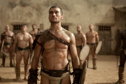 Spartacus, Sangue e Sabbia: su SKY Uno sesso e sangue nell'antica Roma