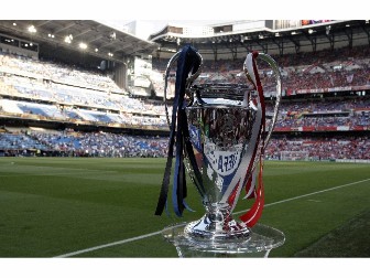 Champions League Playoff Andata - i telecronisti Mediaset Premium Calcio