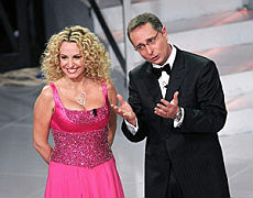 Immagine di Sanremo, Antonella Clerici a Paolo Bonolis: 'Vieni al Festival!' - Scopri su Televisione