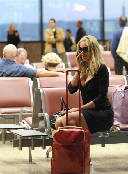 Immagine di Isola dei Famosi 6 Terza puntata - Arriva la naufraga Valeria Marini