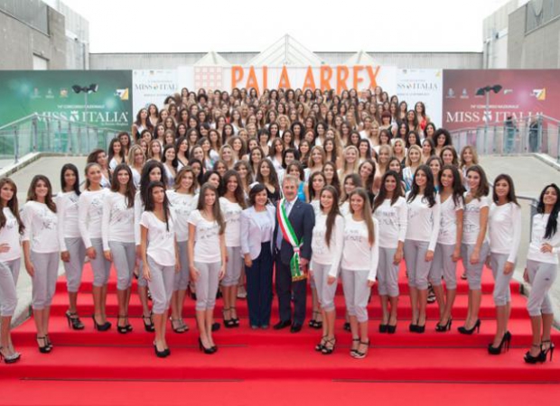 Immagine di Miss Italia fa retromarcia: torna il bikini in passerella - Scopri su Televisione