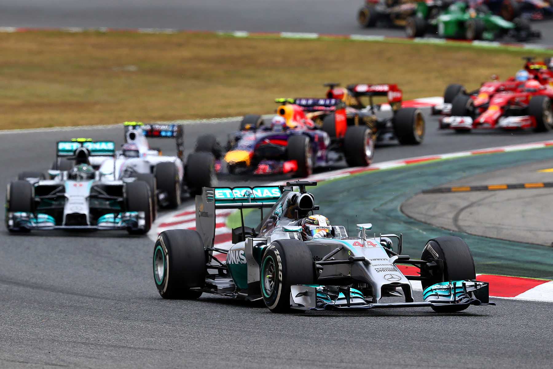Le Mercedes dominano il GP Spagna e la F1 (Sky + Rai) perde ancora ascolti Le Mercedes dominano il GP Spagna e la F1 (Sky + Rai) perde ancora ascolti