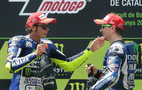 MotoGP, il duello Lorenzo-Rossi in Catalogna porta ascolti a Sky Sport MotoGP e Cielo