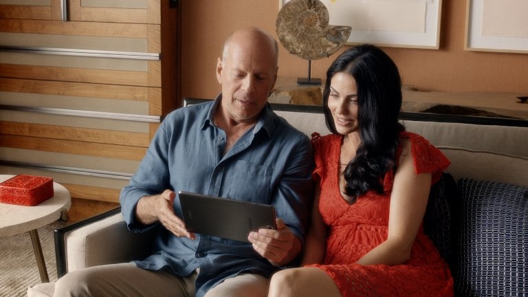Partnership Sky OnLine - Vodafone, al via il nuovo spot con Bruce Willis 