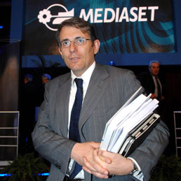 Mediaset non chiude a Vivendi, taglio costi, offerta «razionale» per Mondiali Calcio