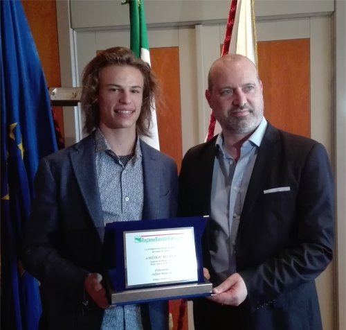 Premio a Nicolò Bulega, pilota Sky Racing Team VR46 (dal 2016 su Sky Sport MotoGP HD)