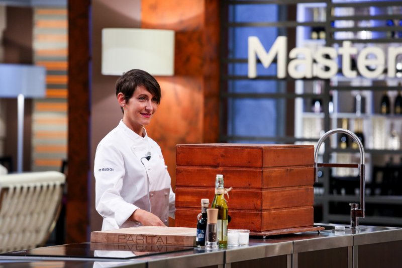 Enrica vince su Sky Uno il titolo di 5a MasterChef d'Italia superando Alida e Lorenzo